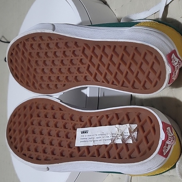 NWOB/T Vans Old Skool Yact Club Skate Shoes Red Blue Green Yellow Kids Size 11C - Picture 4 of 6